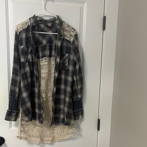 Gimmicks top. Used condition. Plaid Lace-Trimmed Women's top. See disclaimers